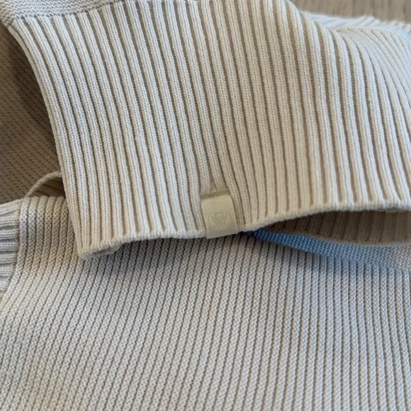 Lululemon Multi-Texture Crewneck Sweater in XS - Picture 6 of 10